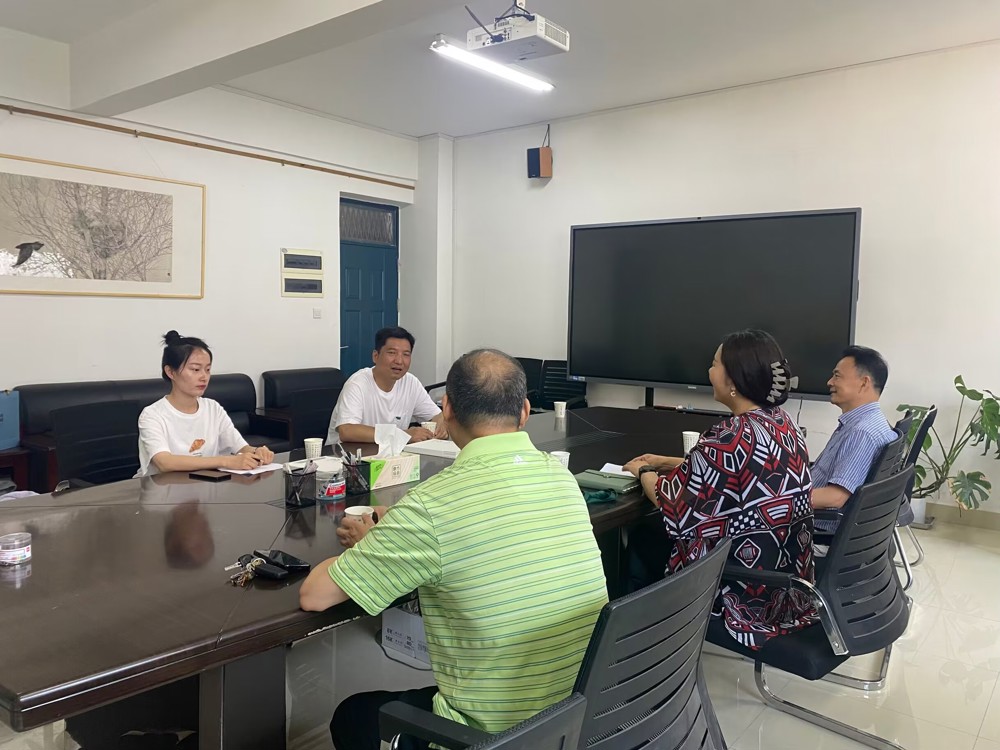 c4df689482814e78803fc1f007793f2f.jpg c4df689482814e78803fc1f007793f2f.jpg